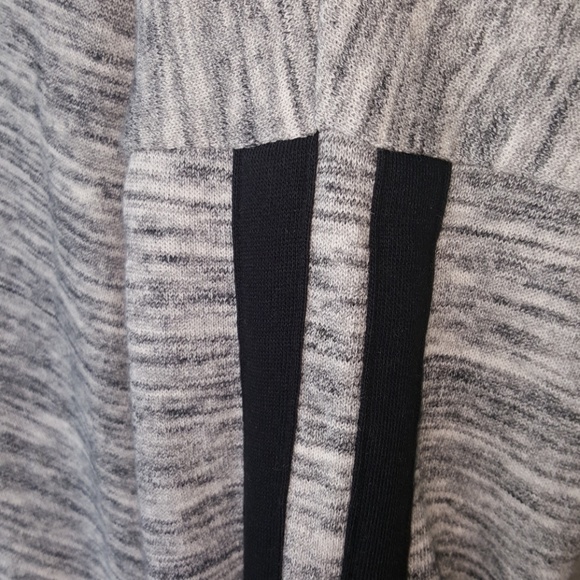 💜 PINK Cowl Neck Sweatshirt 💜 - Picture 7 of 7